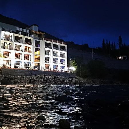 Hotel The Royal Kargil Exteriér fotografie
